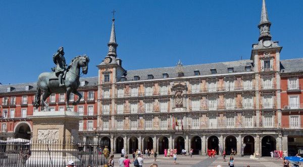 Estatua Felipe III a caballo